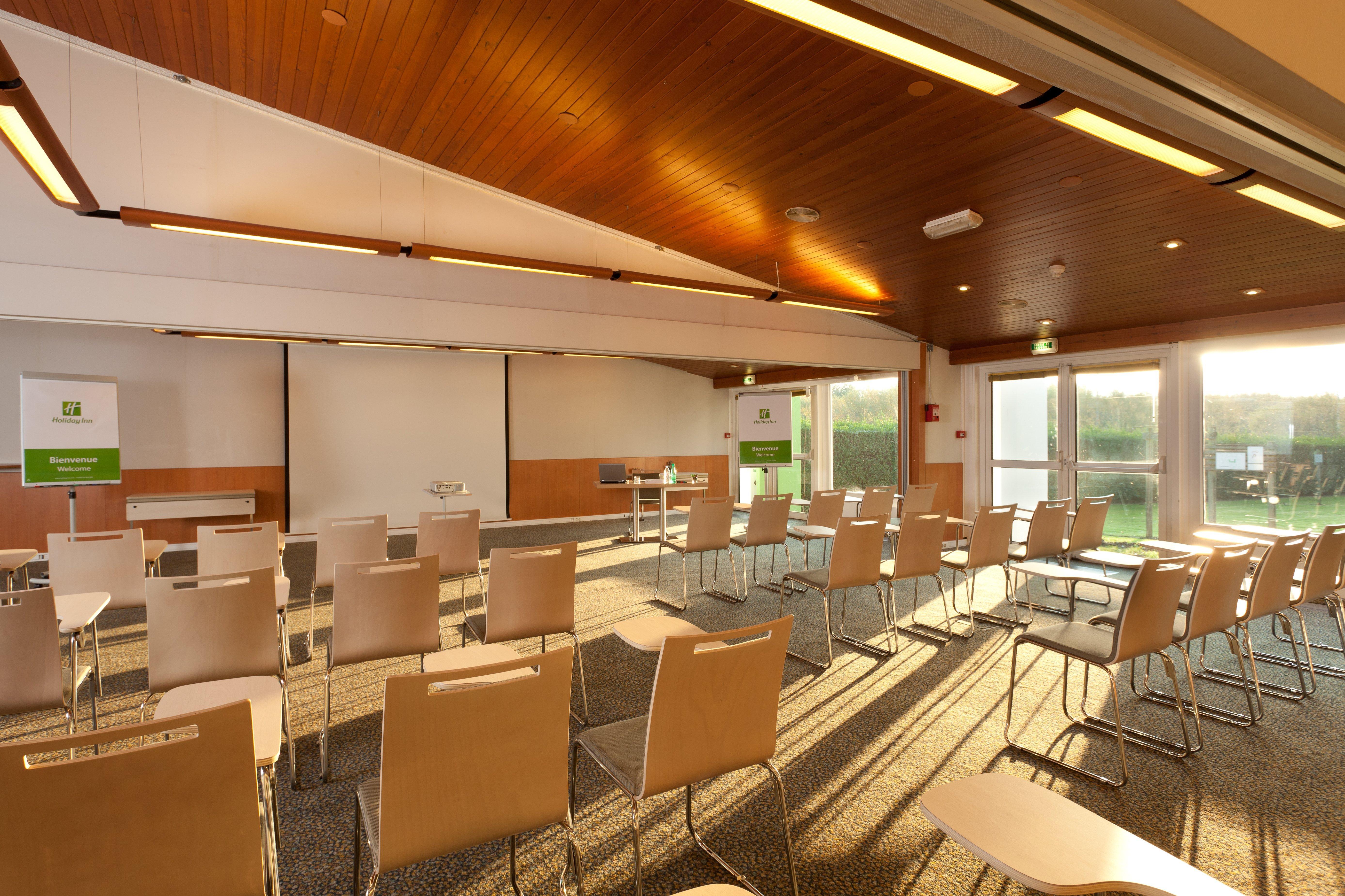 Holiday Inn Lille Ouest Englos By Ihg Buitenkant foto