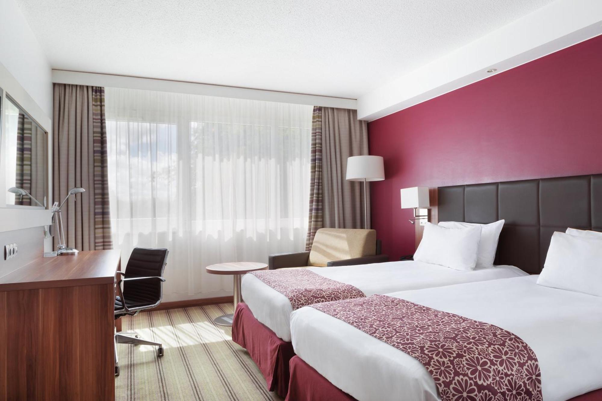 Holiday Inn Lille Ouest Englos By Ihg Buitenkant foto